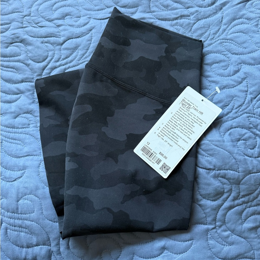 Brand new Lululemon Wunder Train HR Tight 25”